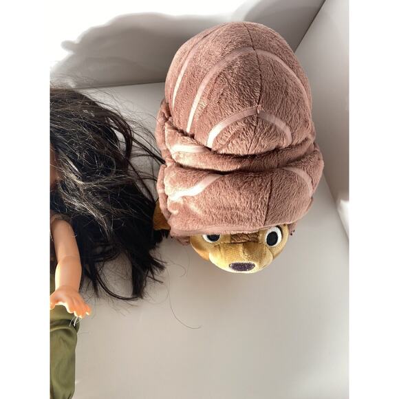 Disney Raya and the Last Dragon 14-Inch Raya Warrior Poseable Doll Tuk Tuk Set - Picture 4 of 11